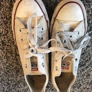 White chuck Taylor’s